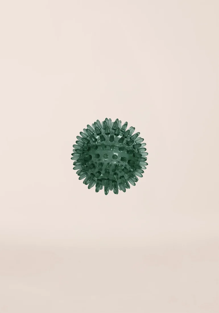 Blågrön Casall massageboll med rundade noppar